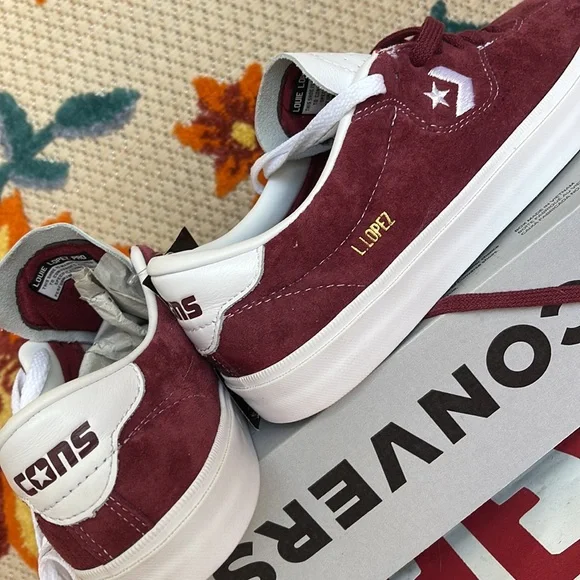 Converse 171329C
LOUIE LOPEZ PRO OX
DEEP BORDEAUX/WHITE/WHITE
WMNS sneakers - Picture 15 of 16